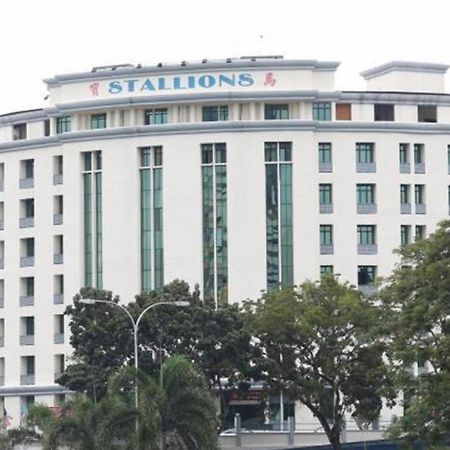 스톨리언 스위트 페낭 호텔 Jelutong 외부 사진